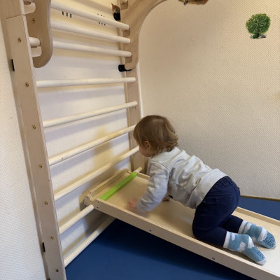 Kletterwand im Spielraum